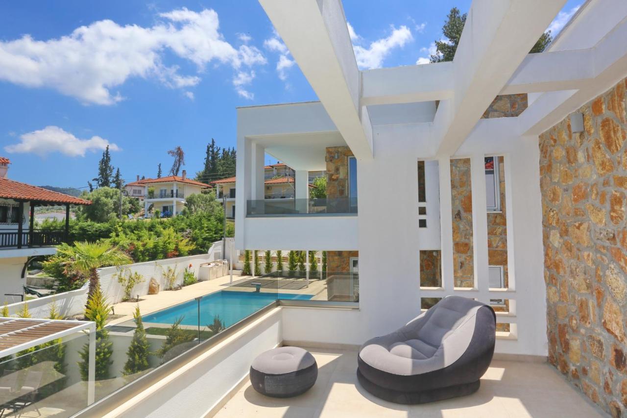 The Miracle Villa *